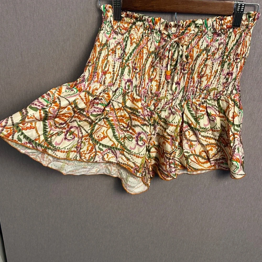Zara Shorts XS Multicolor Paisley Smocked Ruffle Boho‎ Festival Summer High Rise
